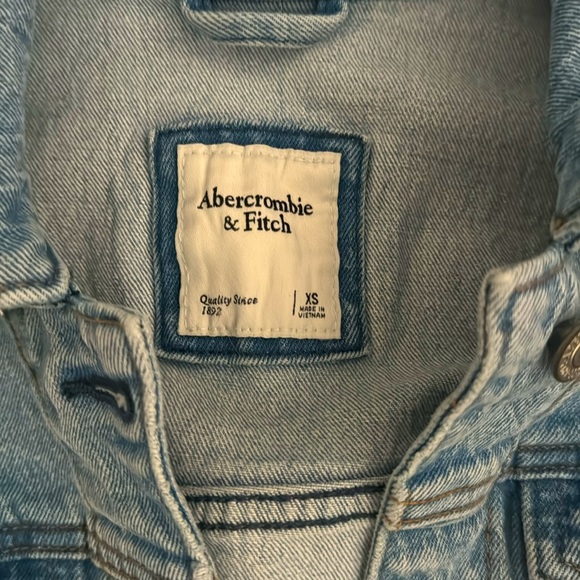 Abercrombie and Fitch Jean Jacket - Picture 2 of 2